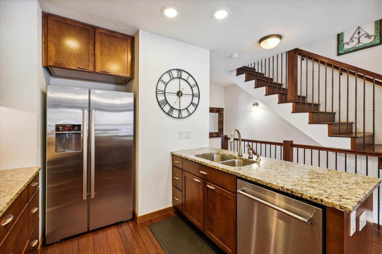 White Cap Lodge Townhouse ブリッケンリッジ エクステリア 写真